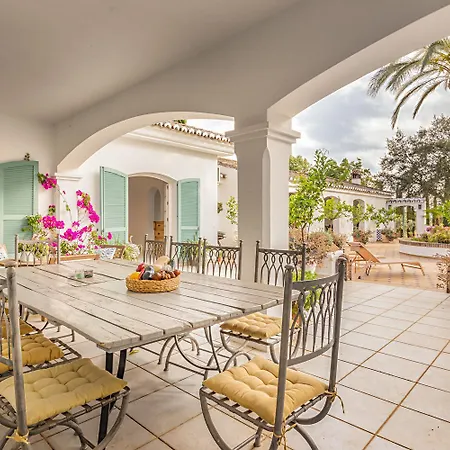 Ronda Oasis Villa *