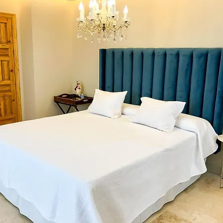 Ronda Oasis Villa *